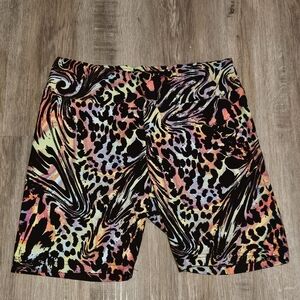 No Boundaries Colorful Abstract Print Shorts